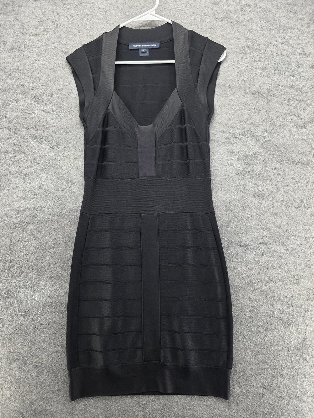 French Connection Dress Womens 6 Black Knee Length Bodycon V-Neck Cap Sleeve